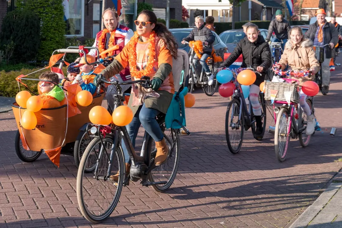Lawaaioptocht Oranjevereniging Stolwijk